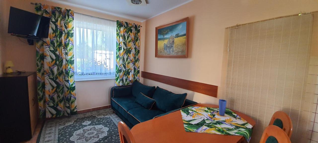 Apartament Starodworski Ξενοδοχείο Βρότσλαβ Εξωτερικό φωτογραφία